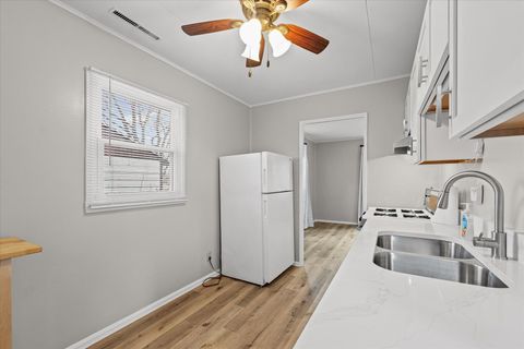 Tiny photo for 709 E Michigan Avenue, Urbana, IL 61801 (MLS # 12523911)