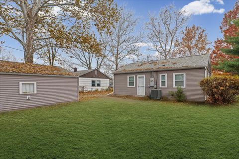 Tiny photo for 709 E Michigan Avenue, Urbana, IL 61801 (MLS # 12523911)