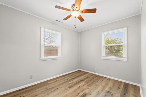 Tiny photo for 709 E Michigan Avenue, Urbana, IL 61801 (MLS # 12523911)