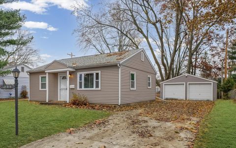 Tiny photo for 709 E Michigan Avenue, Urbana, IL 61801 (MLS # 12523911)