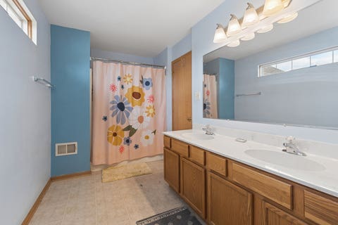 Tiny photo for 18416 Century Court, Tinley Park, IL 60477 (MLS # 12675889)