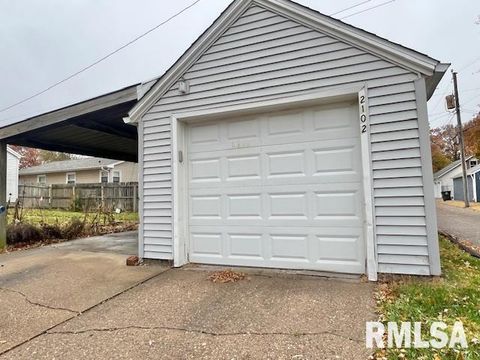 Tiny photo for 2102 W 17TH Street, Davenport, IA 52804 (MLS # QC4269521)