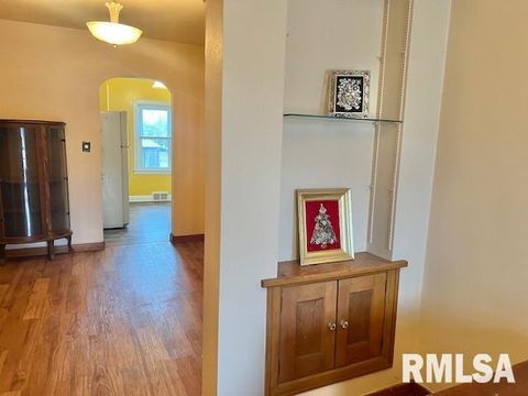 Tiny photo for 2102 W 17TH Street, Davenport, IA 52804 (MLS # QC4269521)