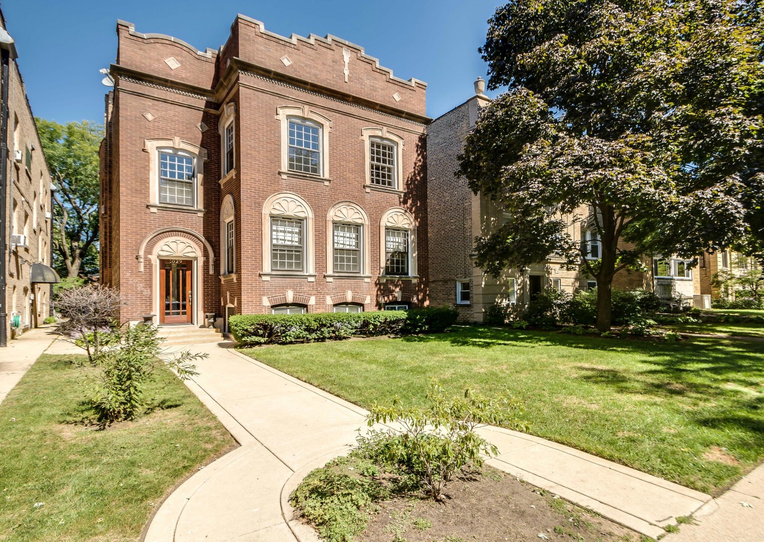 1029 Hull Terrace