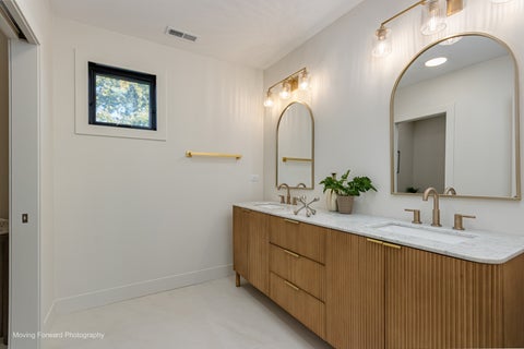 Tiny photo for 857 S Poplar Avenue, Elmhurst, IL 60126 (MLS # 12792118)