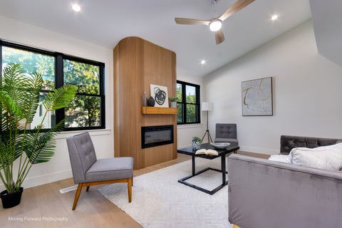 Tiny photo for 857 S Poplar Avenue, Elmhurst, IL 60126 (MLS # 12792118)