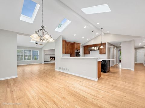 Tiny photo for 2S560 Seneca Drive, Wheaton, IL 60189 (MLS # 12587671)