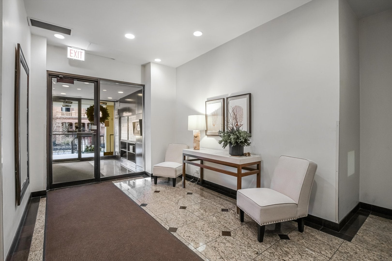 1450 N Astor Street 15AB