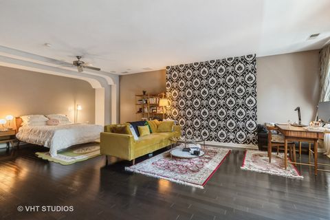 Tiny photo for 1867 Admiral Court, Glenview, IL 60026 (MLS # 12526458)