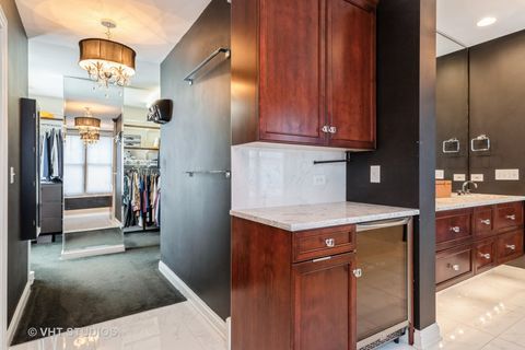 Tiny photo for 1867 Admiral Court, Glenview, IL 60026 (MLS # 12526458)