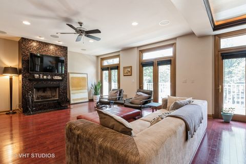 Tiny photo for 1867 Admiral Court, Glenview, IL 60026 (MLS # 12526458)