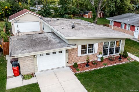 Tiny photo for 321 Shawnee Street, Park Forest, IL 60466 (MLS # 12482639)