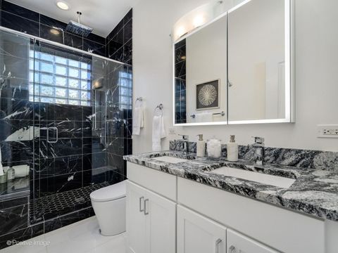 Tiny photo for 653 W BARRY Avenue #2S, Chicago, IL 60657 (MLS # 12631594)