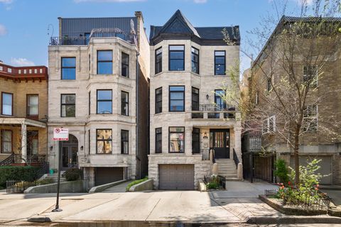 Photo of 653 W BARRY Avenue #2S, Chicago, IL 60657 (MLS # 12631594)