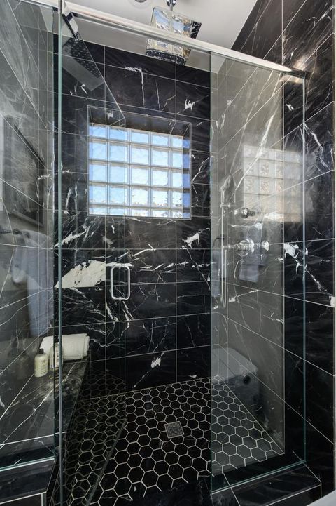 Tiny photo for 653 W BARRY Avenue #2S, Chicago, IL 60657 (MLS # 12631594)