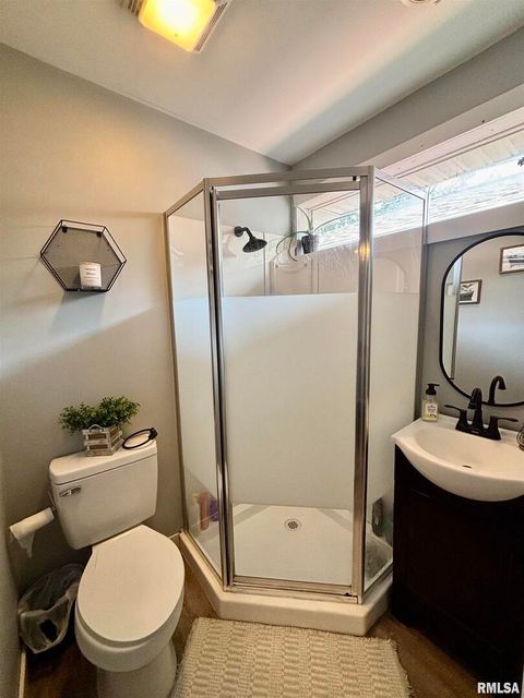 Tiny photo for 510 1/2 E 6TH Street, Metropolis, IL 62960 (MLS # EB458921)