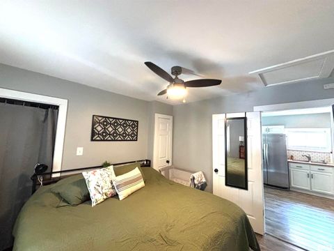 Tiny photo for 510 1/2 E 6TH Street, Metropolis, IL 62960 (MLS # EB458921)