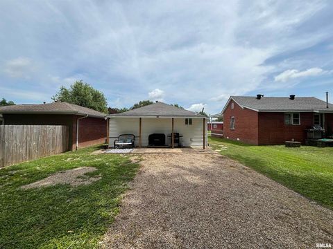 Tiny photo for 510 1/2 E 6TH Street, Metropolis, IL 62960 (MLS # EB458921)