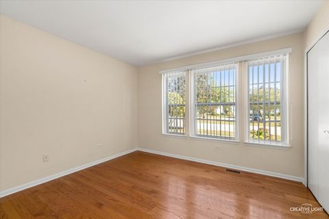 Tiny photo for 505 Parkland Court, Oswego, IL 60543 (MLS # 12484060)