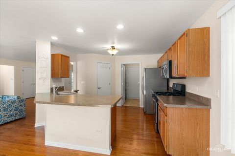 Tiny photo for 505 Parkland Court, Oswego, IL 60543 (MLS # 12484060)