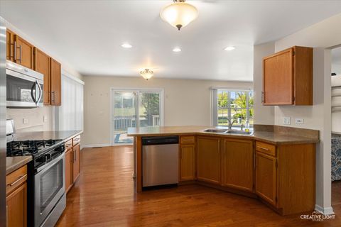 Tiny photo for 505 Parkland Court, Oswego, IL 60543 (MLS # 12484060)