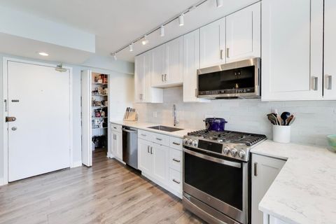 Tiny photo for 1540 N State Parkway #14D, Chicago, IL 60610 (MLS # 12580097)