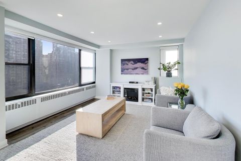 Tiny photo for 1540 N State Parkway #14D, Chicago, IL 60610 (MLS # 12580097)