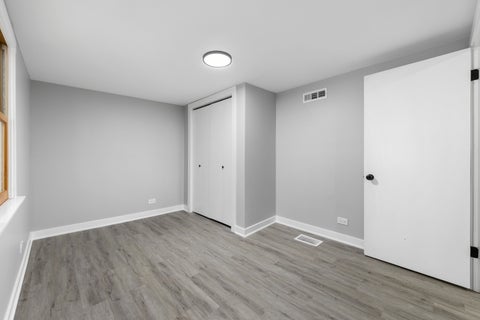 Tiny photo for 10019 S Tripp Avenue, Oak Lawn, IL 60453 (MLS # 12768386)