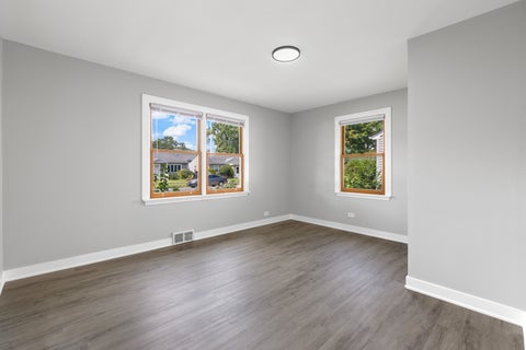 Tiny photo for 10019 S Tripp Avenue, Oak Lawn, IL 60453 (MLS # 12768386)