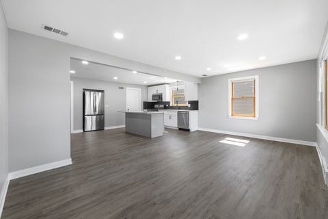 Tiny photo for 10019 S Tripp Avenue, Oak Lawn, IL 60453 (MLS # 12768386)