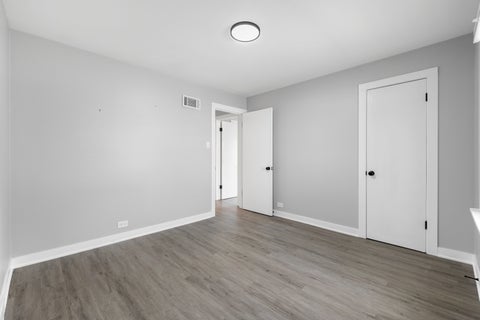 Tiny photo for 10019 S Tripp Avenue, Oak Lawn, IL 60453 (MLS # 12768386)