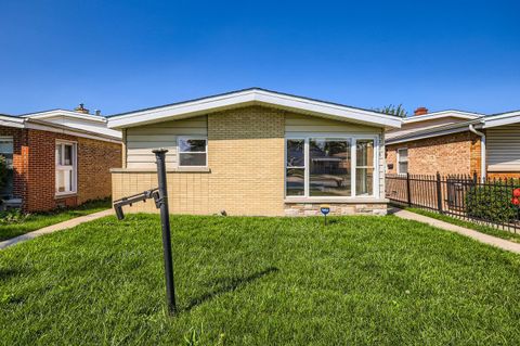 Tiny photo for 9328 S Parnell Avenue, Chicago, IL 60620 (MLS # 12468095)