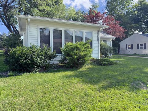 Tiny photo for 2822 28th Avenue, Rock Island, IL 61201 (MLS # 12693749)