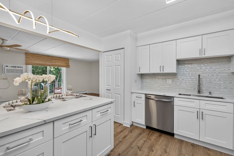 Tiny photo for 124 E Bailey Road #E, Naperville, IL 60565 (MLS # 12718544)