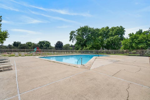 Tiny photo for 124 E Bailey Road #E, Naperville, IL 60565 (MLS # 12718544)