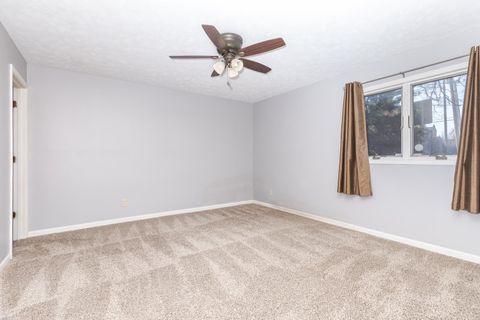 Tiny photo for 1111 E Jefferson Street #1, Bloomington, IL 61701 (MLS # 12599853)