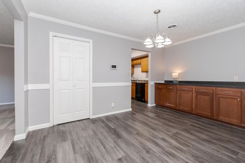 Tiny photo for 1111 E Jefferson Street #1, Bloomington, IL 61701 (MLS # 12599853)