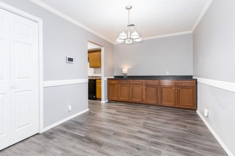 Tiny photo for 1111 E Jefferson Street #1, Bloomington, IL 61701 (MLS # 12599853)