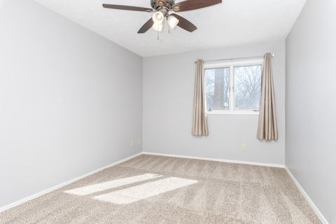 Tiny photo for 1111 E Jefferson Street #1, Bloomington, IL 61701 (MLS # 12599853)