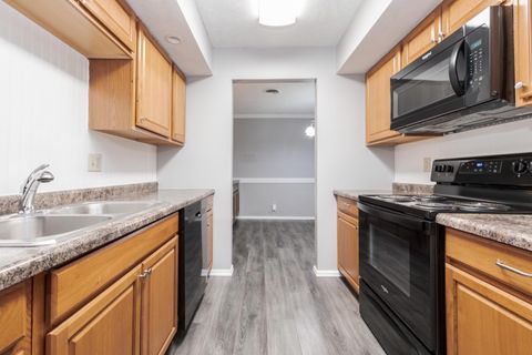 Tiny photo for 1111 E Jefferson Street #1, Bloomington, IL 61701 (MLS # 12599853)