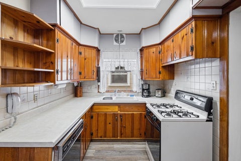 Tiny photo for 614 N Humphrey Avenue, Oak Park, IL 60302 (MLS # 12681425)