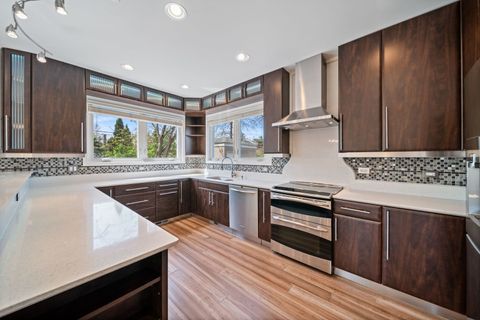 Tiny photo for 701 OAKTON Street, Park Ridge, IL 60068 (MLS # 12654612)
