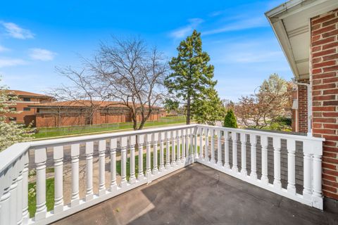 Tiny photo for 701 OAKTON Street, Park Ridge, IL 60068 (MLS # 12654612)