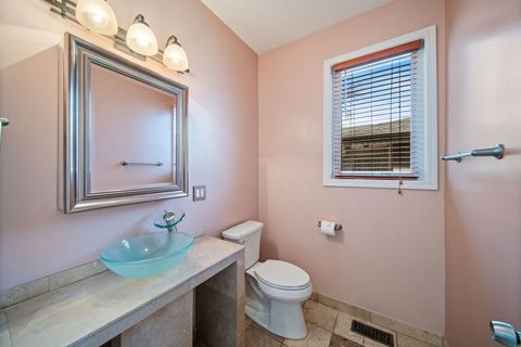 Tiny photo for 701 OAKTON Street, Park Ridge, IL 60068 (MLS # 12654612)