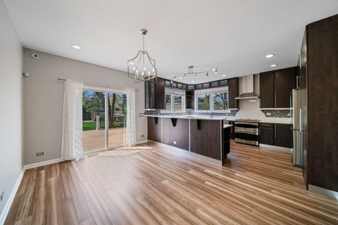 Tiny photo for 701 OAKTON Street, Park Ridge, IL 60068 (MLS # 12654612)