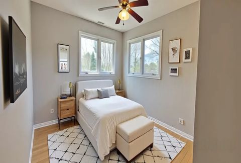 Tiny photo for 701 OAKTON Street, Park Ridge, IL 60068 (MLS # 12654612)