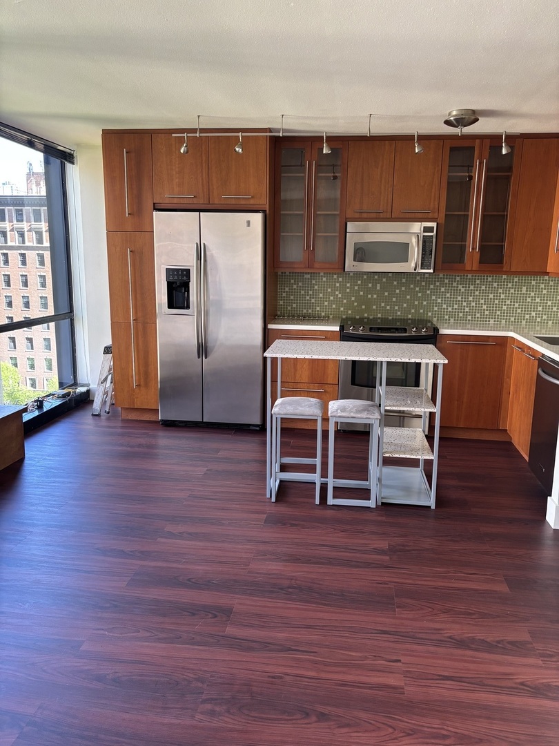 900 N Lake Shore Drive 1001