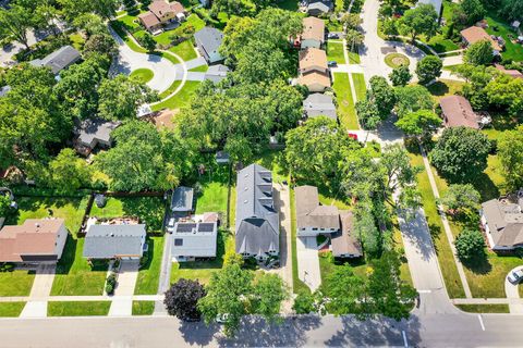 Tiny photo for 1417 E Joyce Avenue, Palatine, IL 60074 (MLS # 12458010)