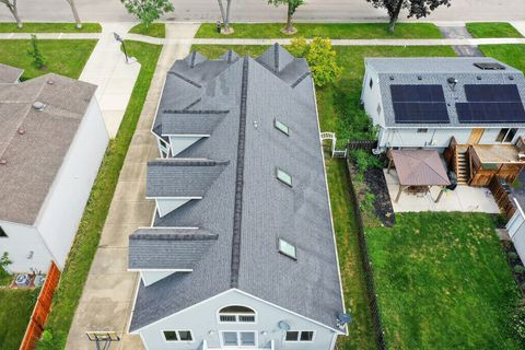 Tiny photo for 1417 E Joyce Avenue, Palatine, IL 60074 (MLS # 12458010)