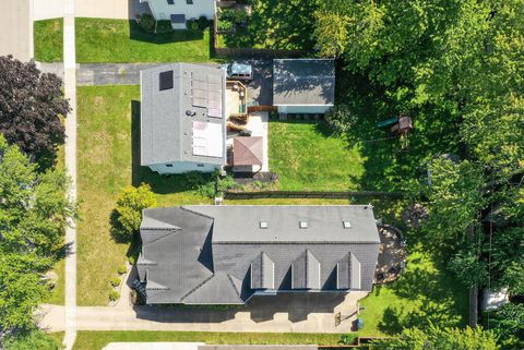 Tiny photo for 1417 E Joyce Avenue, Palatine, IL 60074 (MLS # 12458010)